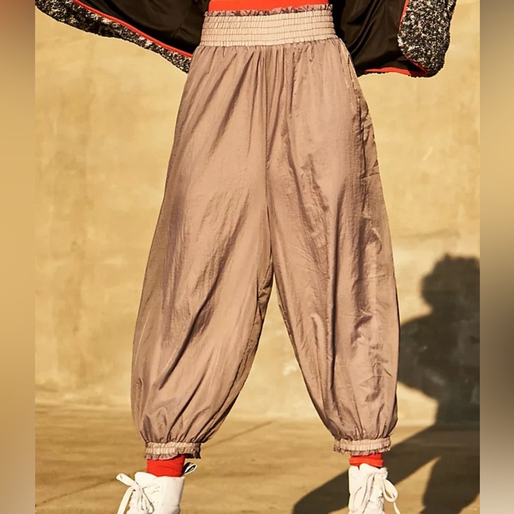 Free People Movement - Picture 3 of 4
